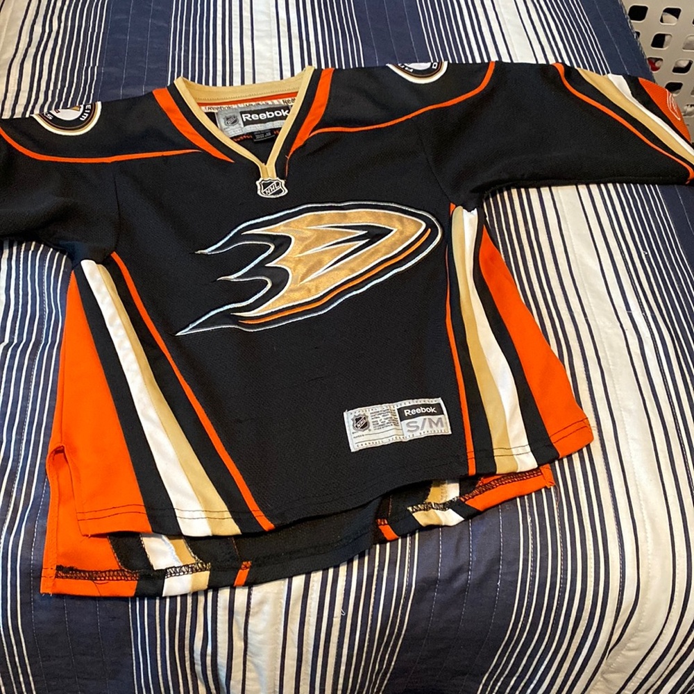 Youth duck’s jersey